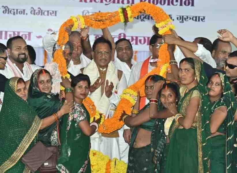 छत्तीसगढ़ के चहुंमुखी विकास के लिए हमारी सरकार प्रतिबद्ध : मुख्यमंत्री विष्णु देव साय छत्तीसगढ़ के चहुंमुखी विकास के लिए हमारी सरकार प्रतिबद्ध : मुख्यमंत्री विष्णु देव साय