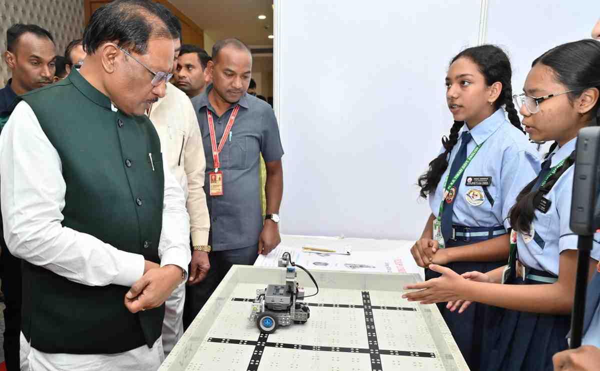 गुणवत्ता और मानक ही आत्मनिर्भर भारत की पहचान — मुख्यमंत्री विष्णु देव साय गुणवत्ता और मानक ही आत्मनिर्भर भारत की पहचान — मुख्यमंत्री विष्णु देव साय