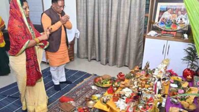 मुख्यमंत्री विष्णु देव साय ने की गोवर्धन पूजा, प्रदेश की सुख-समृद्धि और खुशहाली की कामना की