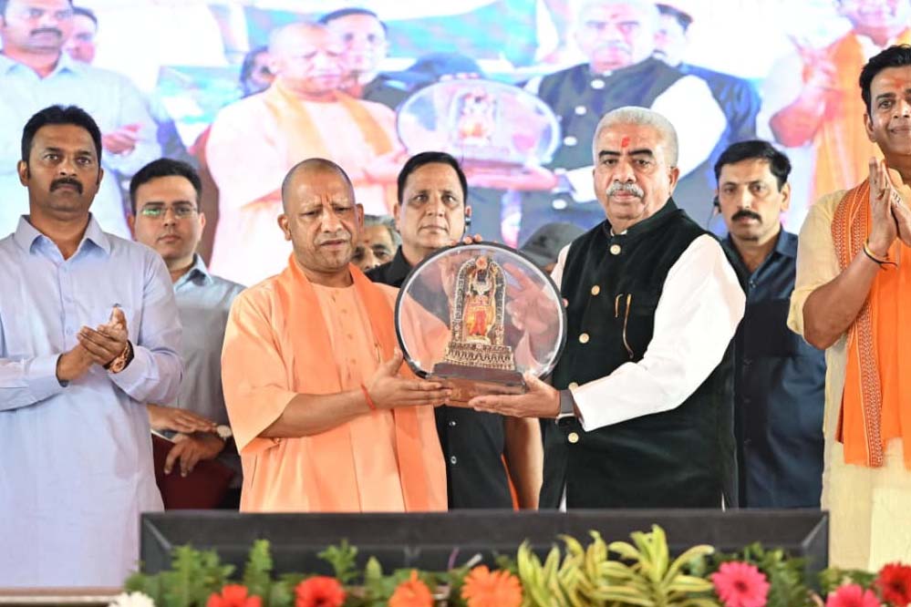 इंफ्रास्ट्रक्चर, कारोबारी सुगमता व सुरक्षा से आया व्यापक निवेश : मुख्यमंत्री इंफ्रास्ट्रक्चर, कारोबारी सुगमता व सुरक्षा से आया व्यापक निवेश : मुख्यमंत्री