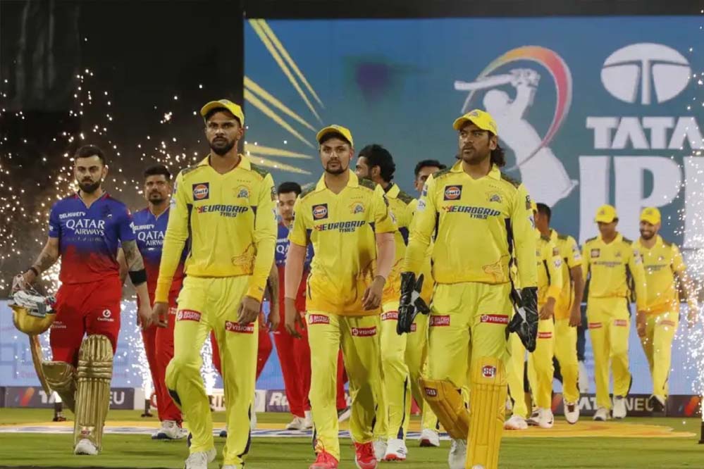 IPL 2026 से पहले CSK करेगा बड़ा फेरबदल: इन 5 खिलाड़ियों की छुट्टी तय!