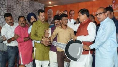 दिव्यांगजन अपने आप को कम न आंके, परमात्मा ने आपको विशिष्ट शक्तियां प्रदान की है : मुख्यमंत्री डॉ. यादव दिव्यांगजन अपने आप को कम न आंके, परमात्मा ने आपको विशिष्ट शक्तियां प्रदान की है : मुख्यमंत्री डॉ. यादव