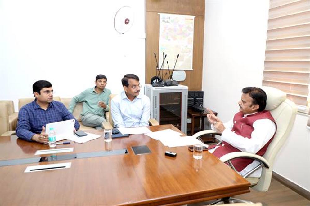 उप मुख्यमंत्री शुक्ल ने स्वास्थ्य विभाग में भर्ती प्रक्रिया और अधोसंरचना विकास कार्यों की वृहद समीक्षा की उप मुख्यमंत्री शुक्ल ने स्वास्थ्य विभाग में भर्ती प्रक्रिया और अधोसंरचना विकास कार्यों की वृहद समीक्षा की