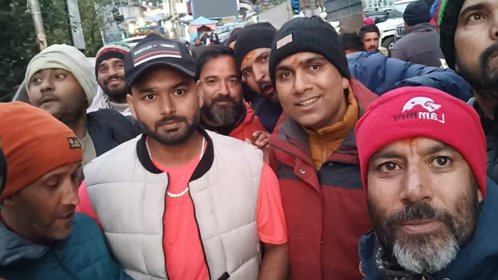 गंगोत्री धाम पहुंचे ऋषभ पंत, टीम इंडिया में वापसी के लिए की प्रार्थना, फैन्स का जीता दिल