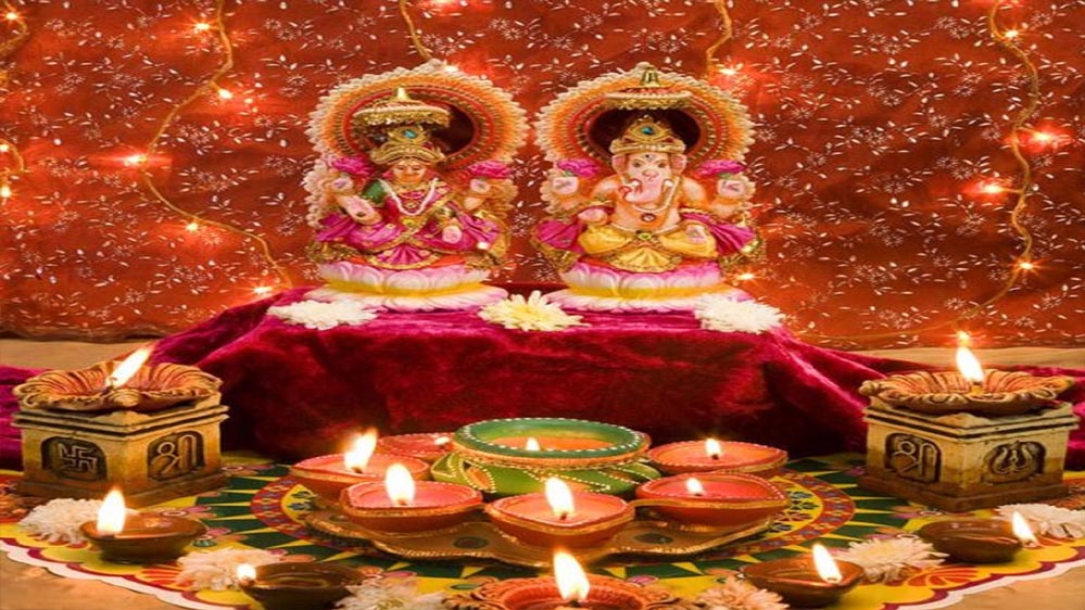दिवाली की तारीख को लेकर अब नहीं रहेगा भ्रम, इस शुभ मुहूर्त में करें लक्ष्मी-गणेश पूजन दिवाली की तारीख को लेकर अब नहीं रहेगा भ्रम, इस शुभ मुहूर्त में करें लक्ष्मी-गणेश पूजन