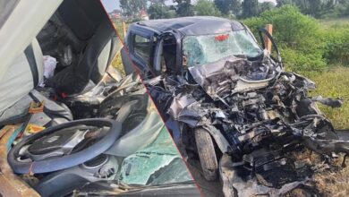 उज्जैन में कार-डंपर टक्कर, तीन युवकों की मौत, एक घायल उज्जैन में कार-डंपर टक्कर, तीन युवकों की मौत, एक घायल