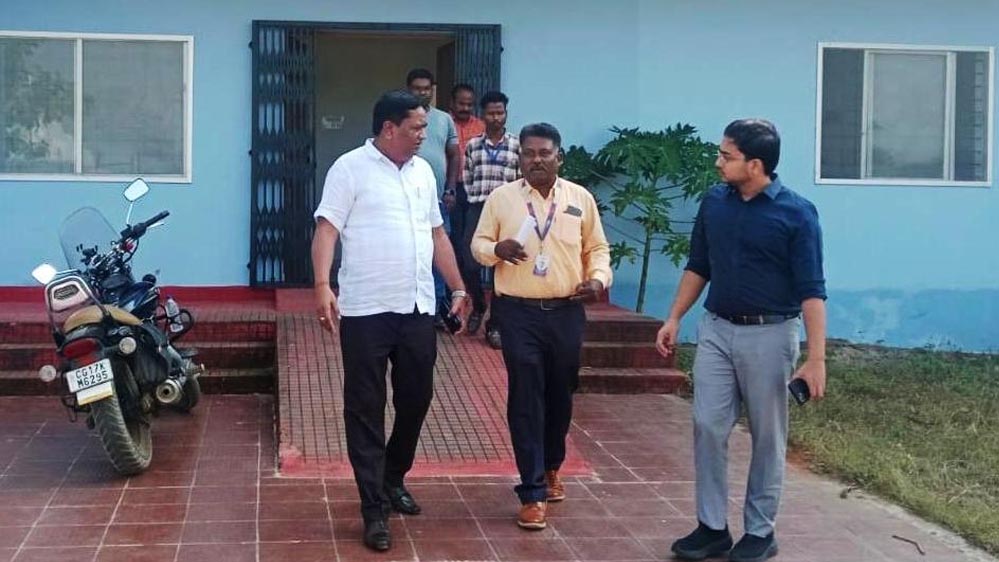 रायपुर : आड़ावाल नक्सल पुनर्वास केंद्र नवां बाट में आत्मसमर्पित माओवादियों को मिल रहा आजीविका प्रशिक्षण रायपुर : आड़ावाल नक्सल पुनर्वास केंद्र नवां बाट में आत्मसमर्पित माओवादियों को मिल रहा आजीविका प्रशिक्षण