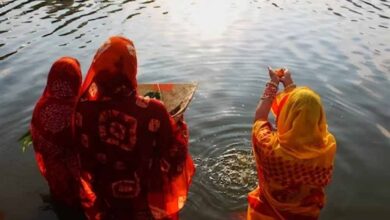छठ पूजा का तीसरा दिन आज: व्रती महिलाएं देंगी डूबते सूर्य को अर्घ्य