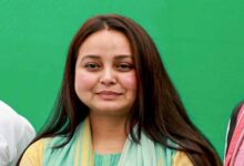 खेसारी पर विवादित बयान से भड़कीं रोहिणी, कंगना, पवन और रवि किशन का नाम लेकर बोलीं तीखी बात