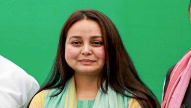 खेसारी पर विवादित बयान से भड़कीं रोहिणी, कंगना, पवन और रवि किशन का नाम लेकर बोलीं तीखी बात खेसारी पर विवादित बयान से भड़कीं रोहिणी, कंगना, पवन और रवि किशन का नाम लेकर बोलीं तीखी बात