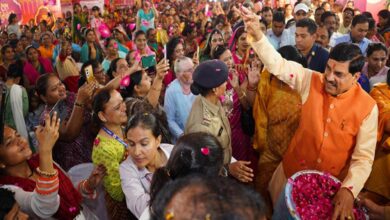 बहनों की मुस्कान ही सरकार की पूंजी है : मुख्यमंत्री डॉ. यादव बहनों की मुस्कान ही सरकार की पूंजी है : मुख्यमंत्री डॉ. यादव