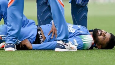 श्रेयस अय्यर ICU में भर्ती, तीसरे वनडे में कैच लेते समय लगी चोट के कारण पसली में ब्लीडिंग श्रेयस अय्यर ICU में भर्ती, तीसरे वनडे में कैच लेते समय लगी चोट के कारण पसली में ब्लीडिंग