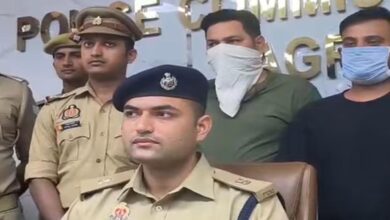 आगरा के युवाओं की विदेशी सौदेबाज़ी! 3500 डॉलर में हो रही बिक्री, बेरोजगारों की बढ़ी डिमांड आगरा के युवाओं की विदेशी सौदेबाज़ी! 3500 डॉलर में हो रही बिक्री, बेरोजगारों की बढ़ी डिमांड