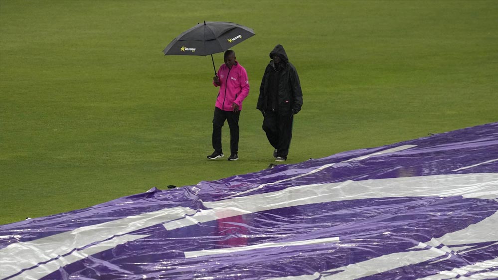 बारिश ने रोका कैनबरा T20 का खेल, केवल 58 गेंदों में हुई मैच की समाप्ति बारिश ने रोका कैनबरा T20 का खेल, केवल 58 गेंदों में हुई मैच की समाप्ति