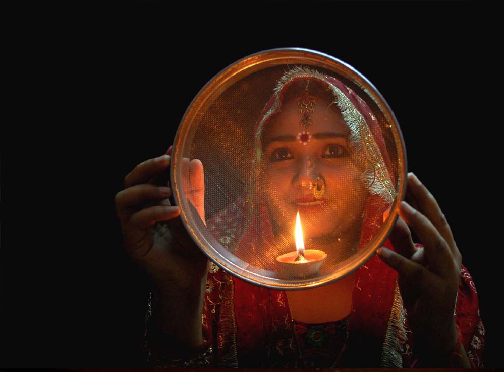 करवा चौथ 2025: 9 या 10 अक्टूबर? जानें सही तारीख, पूजा मुहूर्त और चंद्रोदय का समय करवा चौथ 2025: 9 या 10 अक्टूबर? जानें सही तारीख, पूजा मुहूर्त और चंद्रोदय का समय