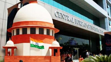 सुप्रीम कोर्ट के आदेश के बिना गिरफ्तारी पर सुप्रीम कोर्ट ने CBI को लगाई फटकार सुप्रीम कोर्ट के आदेश के बिना गिरफ्तारी पर सुप्रीम कोर्ट ने CBI को लगाई फटकार