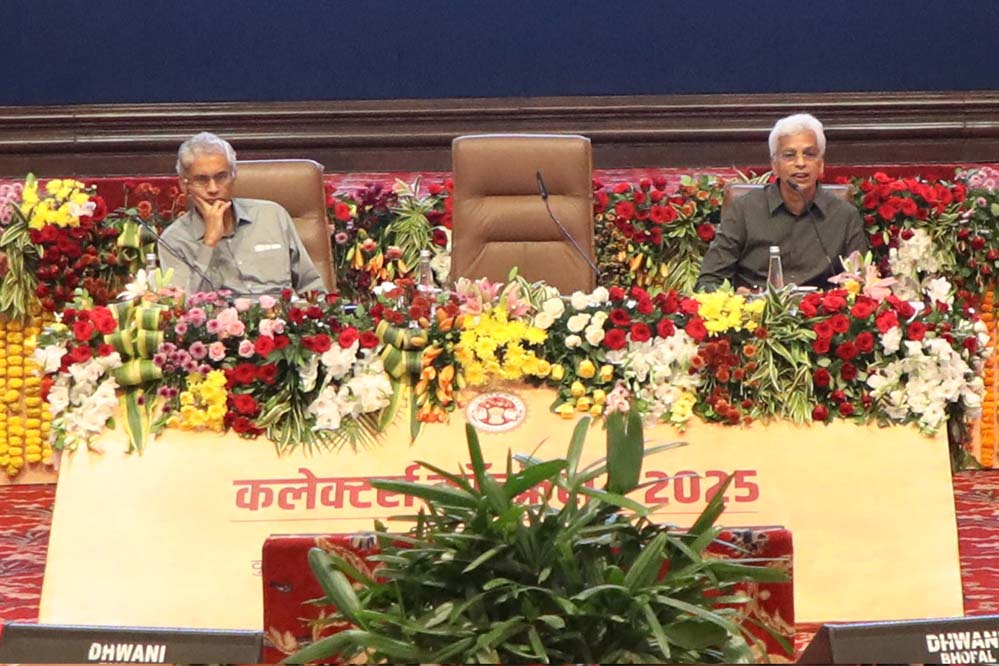 सरकारी स्कूलों में शिक्षकों की उपलब्धता शत-प्रतिशत हो : मुख्य सचिव जैन सरकारी स्कूलों में शिक्षकों की उपलब्धता शत-प्रतिशत हो : मुख्य सचिव जैन