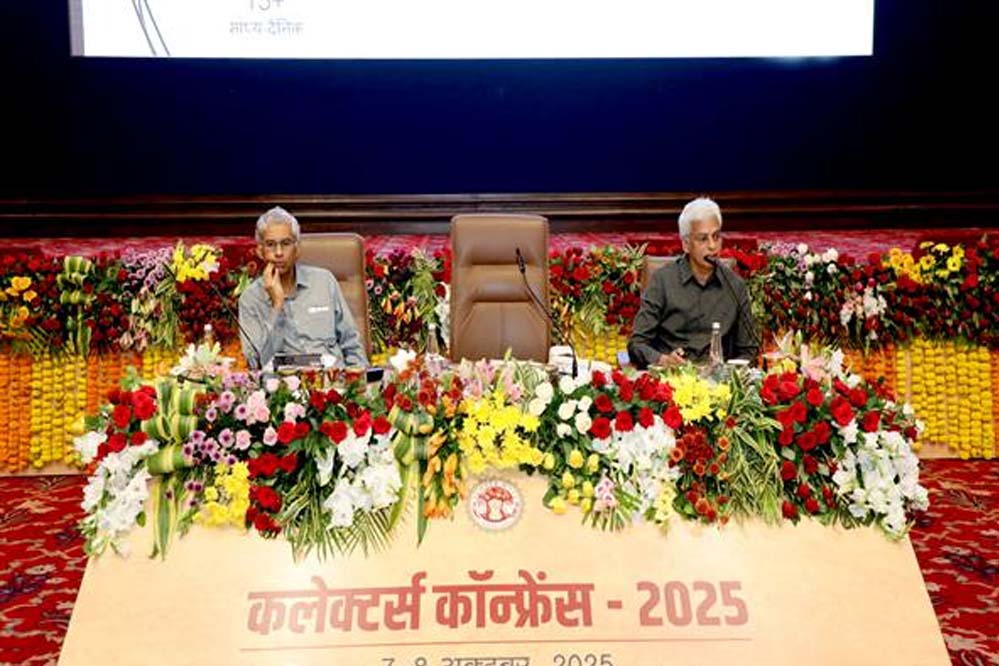 जबलपुर के राजस्व अभिलेखागार का नवाचार उपयोगी और अनुकरणीय जबलपुर के राजस्व अभिलेखागार का नवाचार उपयोगी और अनुकरणीय