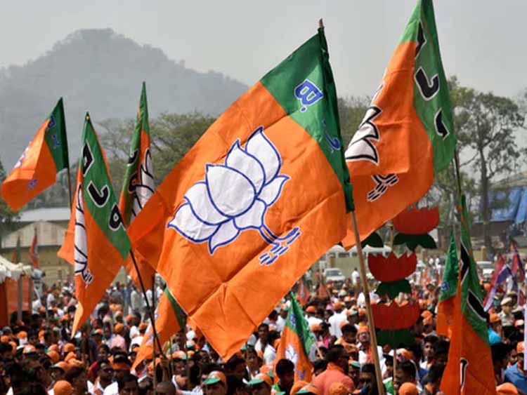 BJP की बड़ी कार्रवाई: सर्जिकल स्ट्राइक में 4 दिग्गज नेता बाहर! BJP की बड़ी कार्रवाई: सर्जिकल स्ट्राइक में 4 दिग्गज नेता बाहर!