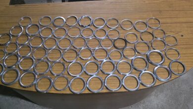 असामाजिक किस्म के युवकों से जप्त किये गए लोहे के कड़े,रानीतराई क्षेत्र में मड़ई मेला में कड़े पहनकर घूम रहे थे युवक