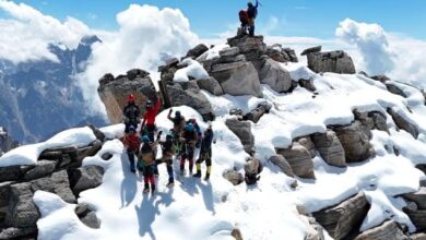 हिमालय में गूँजी जशपुर की गूंज: आदिवासी युवाओं ने जगतसुख पीक पर खोला नया मार्ग हिमालय में गूँजी जशपुर की गूंज: आदिवासी युवाओं ने जगतसुख पीक पर खोला नया मार्ग