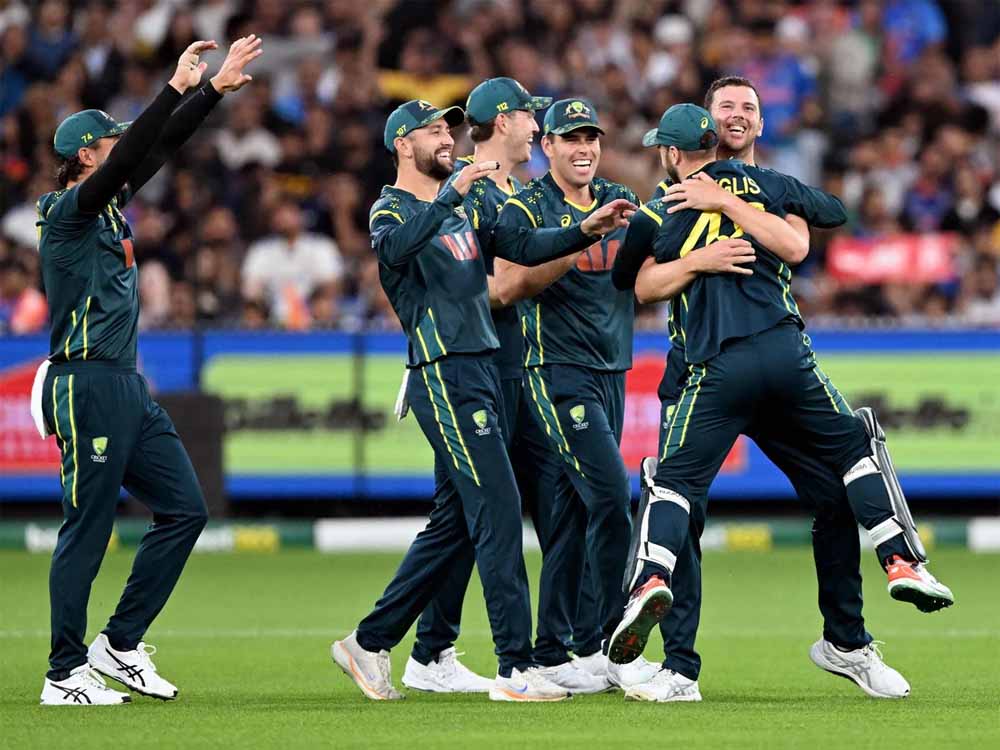 मेलबर्न में टीम इंडिया की हार: ऑस्ट्रेलिया ने पहले T20 में मारी बाजी, सीरीज में 1-0 से बढ़त मेलबर्न में टीम इंडिया की हार: ऑस्ट्रेलिया ने पहले T20 में मारी बाजी, सीरीज में 1-0 से बढ़त
