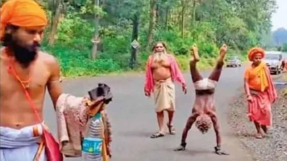 हाथ से 3500 KM! धर्मराज पुरी महाराज की नर्मदा परिक्रमा का अद्भुत संकल्प हाथ से 3500 KM! धर्मराज पुरी महाराज की नर्मदा परिक्रमा का अद्भुत संकल्प