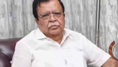 क्या नमाज पढ़ने के लिए अब लेनी होगी अनुमति? कांग्रेस MLA का अपनी ही सरकार से तीखा सवाल