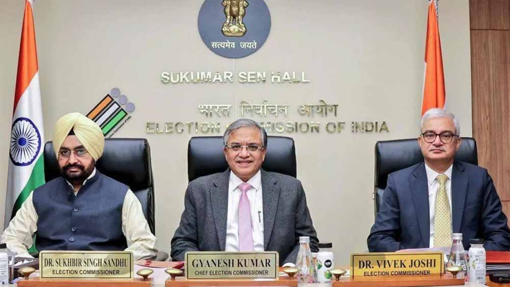 पूरे देश में SIR के लिए चुनाव आयोग तैयार, जानें पहले चरण में कितने राज्यों में होगी प्रक्रिया पूरे देश में SIR के लिए चुनाव आयोग तैयार, जानें पहले चरण में कितने राज्यों में होगी प्रक्रिया