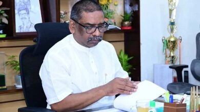 मासूम को HIV संक्रमित खून चढ़ाने पर CM हेमंत का सख्त एक्शन, सिविल सर्जन समेत कई अधिकारी निलंबित मासूम को HIV संक्रमित खून चढ़ाने पर CM हेमंत का सख्त एक्शन, सिविल सर्जन समेत कई अधिकारी निलंबित