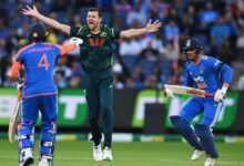 मेलबर्न टेस्ट में टीम इंडिया की हालत पतली! बल्लेबाजों के बाद गेंदबाज भी नाकाम, ऑस्ट्रेलिया ने बनाई बढ़त