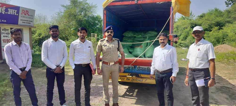 खाद का अवैध परिवहन करने पर थाना नौगांव में 2 लोगों पर एफआईआर खाद का अवैध परिवहन करने पर थाना नौगांव में 2 लोगों पर एफआईआर