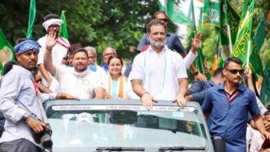 बिहार में सीट बंटवारे की उलझन: महागठबंधन में कौन निभाएगा हिमालय सा सिर और समंदर सा दिल? बिहार में सीट बंटवारे की उलझन: महागठबंधन में कौन निभाएगा हिमालय सा सिर और समंदर सा दिल?