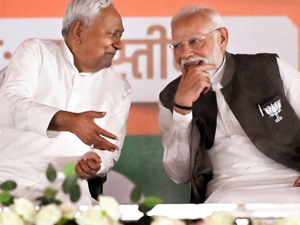 तेजस्वी को ‘फेस’ बनाओ, नीतीश को शिंदे मत बनाओः RJD का NDA पर पलटवार