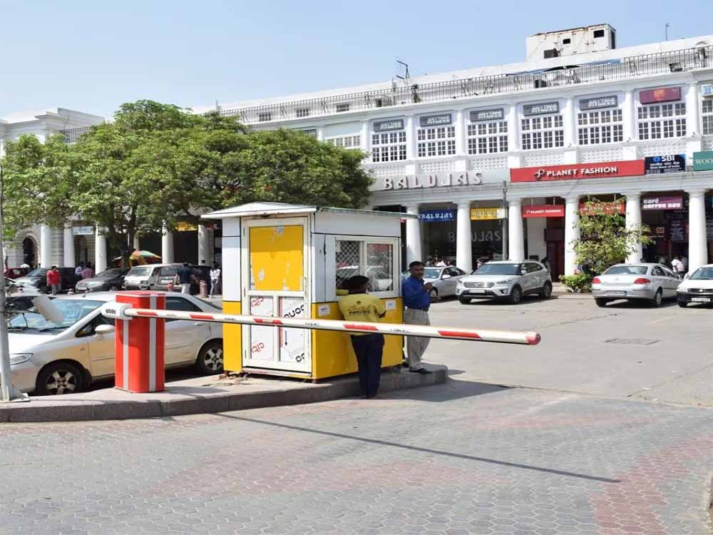 पार्किंग में दिल्लीवालों की जेब होगी ढीली: New Delhi Municipal Council ने फीस दोगुनी की — कब से लागू?