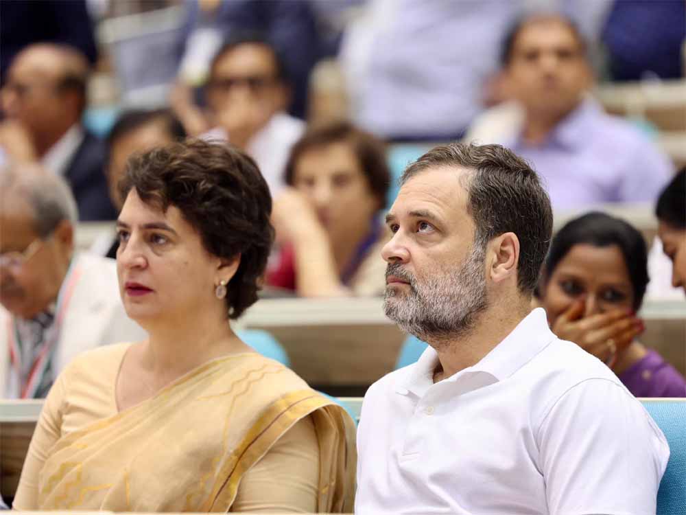 बिहार में कांग्रेस की बड़ी तैयारी: राहुल-प्रियंका संभालेंगे कमान, मैदान में उतरेंगे 40 स्टार प्रचारक बिहार में कांग्रेस की बड़ी तैयारी: राहुल-प्रियंका संभालेंगे कमान, मैदान में उतरेंगे 40 स्टार प्रचारक