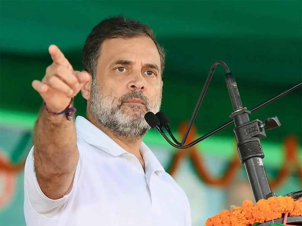 इंदिरा गांधी में था असली दम: राहुल गांधी का पीएम मोदी पर तीखा वार इंदिरा गांधी में था असली दम: राहुल गांधी का पीएम मोदी पर तीखा वार