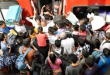 रेल हादसा या प्रशासनिक विफलता? 12 हजार स्पेशल ट्रेनें कहां, लोग छतों पर लटके! राहुल गांधी का हमला