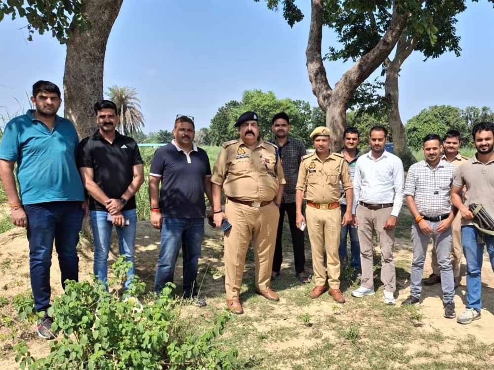 रायबरेली एनकाउंटर: दलित हत्या के मुख्य आरोपी लंगड़ा, पुलिस ने पैर पर की सटीक गोली रायबरेली एनकाउंटर: दलित हत्या के मुख्य आरोपी लंगड़ा, पुलिस ने पैर पर की सटीक गोली