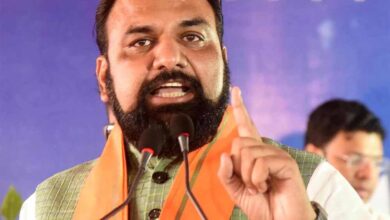 लोकतंत्र की कीमत: चोर के बेटे पर CM की दौड़, सम्राट चौधरी ने लालू-तेजस्वी को घेरा! लोकतंत्र की कीमत: चोर के बेटे पर CM की दौड़, सम्राट चौधरी ने लालू-तेजस्वी को घेरा!