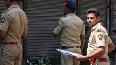 सतारा में महिला डॉक्टर सुसाइड का खुलासा: मकान मालिक के बेटे को पुलिस ने किया गिरफ्तार सतारा में महिला डॉक्टर सुसाइड का खुलासा: मकान मालिक के बेटे को पुलिस ने किया गिरफ्तार