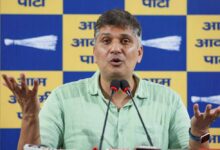 दिल्ली के सरकारी अस्पतालों में दवा संकट! मरीजों के परिजन मुफ्त दवाओं के लिए भटकते नजर आए