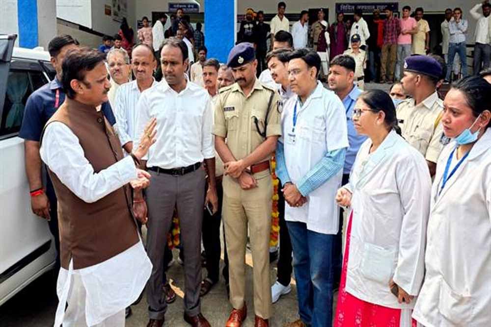 राहतगढ़ सिविल अस्पताल में शीघ्र होगी ब्लड स्टोरेज की सुविधा राहतगढ़ सिविल अस्पताल में शीघ्र होगी ब्लड स्टोरेज की सुविधा