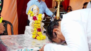 ऊर्जा मंत्री तोमर ने जिस स्कूल में की पढ़ाई वहीं के वार्षिकोत्सव में बने मुख्य अतिथि ऊर्जा मंत्री तोमर ने जिस स्कूल में की पढ़ाई वहीं के वार्षिकोत्सव में बने मुख्य अतिथि