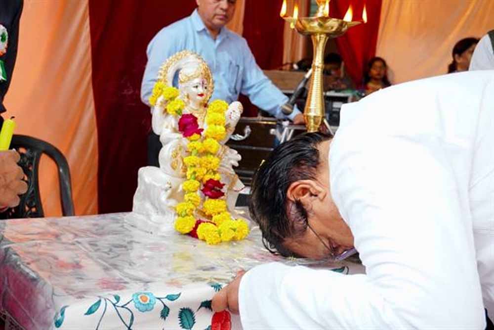 ऊर्जा मंत्री तोमर ने जिस स्कूल में की पढ़ाई वहीं के वार्षिकोत्सव में बने मुख्य अतिथि ऊर्जा मंत्री तोमर ने जिस स्कूल में की पढ़ाई वहीं के वार्षिकोत्सव में बने मुख्य अतिथि