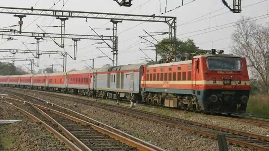 केन्द्रीय मंत्रि-मंडल ने मध्यप्रदेश सहित 4 राज्यों की रेलवे मल्टी-ट्रेकिंग परियोजनाओं को दी मंजूरी केन्द्रीय मंत्रि-मंडल ने मध्यप्रदेश सहित 4 राज्यों की रेलवे मल्टी-ट्रेकिंग परियोजनाओं को दी मंजूरी