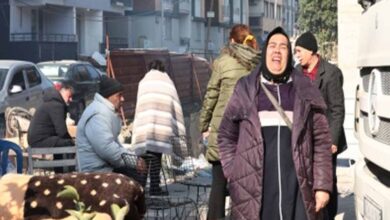 तुर्की में भूकंप से मचा हड़कंप: घबराए लोग इमारतों से कूदे, 19 घायल तुर्की में भूकंप से मचा हड़कंप: घबराए लोग इमारतों से कूदे, 19 घायल