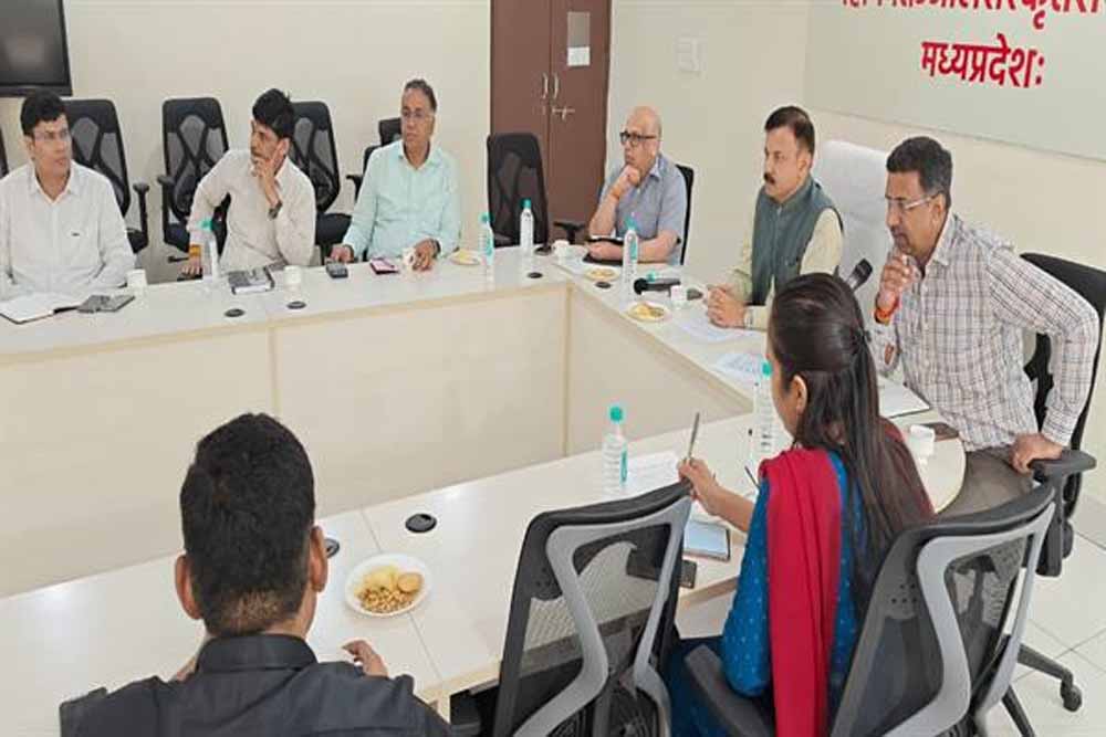 यात्रियों से टिकिट की नियत राशि से ज्यादा वसूलने वाली बसों पर हो सख्त कार्रवाई : परिवहन मंत्री सिंह यात्रियों से टिकिट की नियत राशि से ज्यादा वसूलने वाली बसों पर हो सख्त कार्रवाई : परिवहन मंत्री सिंह