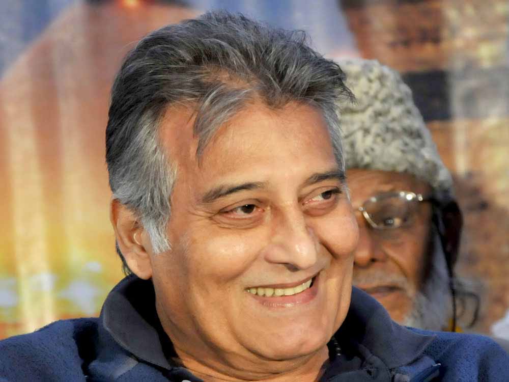 47 साल पहले Vinod Khanna की फिल्म ने बनाई थी Diwali धमाल, आज भी नहीं टूटा ये रिकॉर्ड! 47 साल पहले Vinod Khanna की फिल्म ने बनाई थी Diwali धमाल, आज भी नहीं टूटा ये रिकॉर्ड!