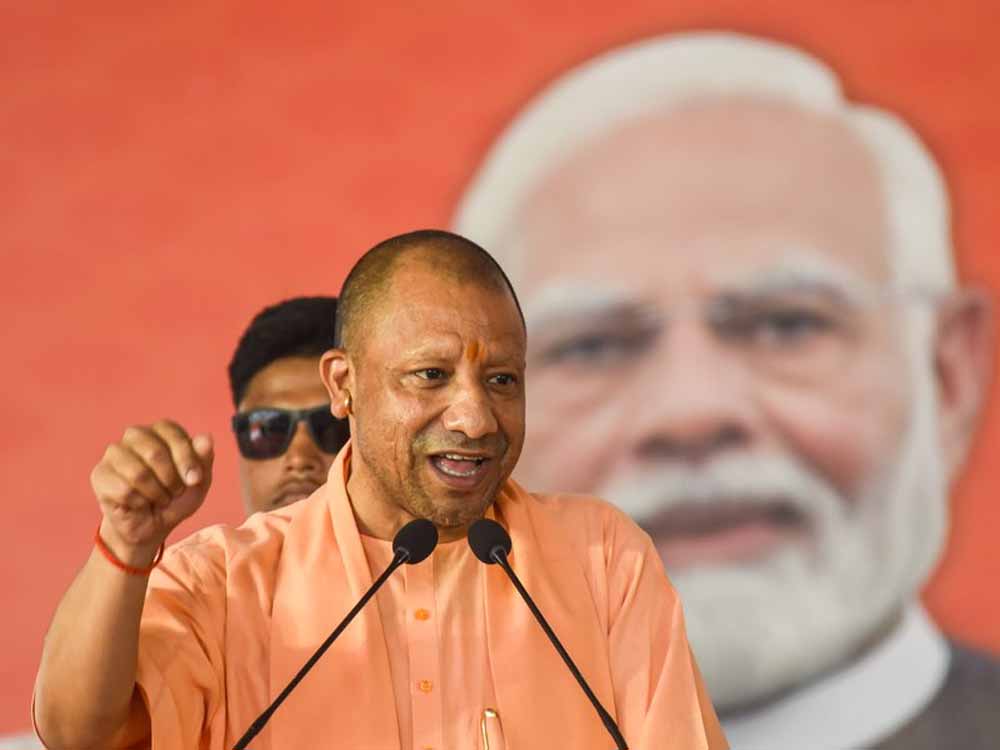 सीएम योगी का बड़ा आरोप: कांग्रेस-राजद ने बिहार को बना दिया अपराध और भाई-भतीजावाद का अड्डा सीएम योगी का बड़ा आरोप: कांग्रेस-राजद ने बिहार को बना दिया अपराध और भाई-भतीजावाद का अड्डा